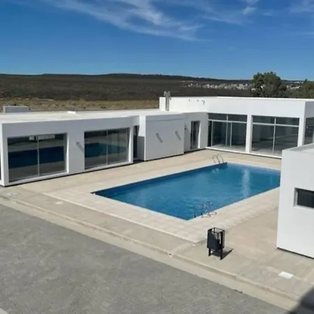 Departamento Nuevo- Piscina Techada- Climatizada - Confort Y Calidad A Metros Del Mar Puerto Madryn Exterior photo