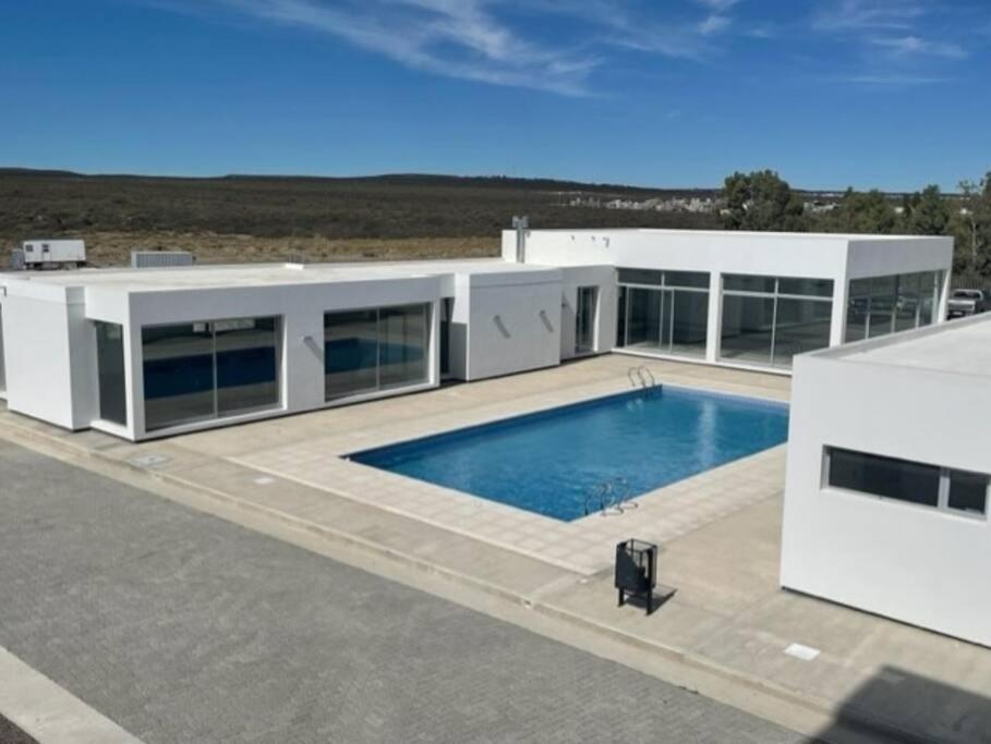 Departamento Nuevo- Piscina Techada- Climatizada - Confort Y Calidad A Metros Del Mar * Puerto Madryn