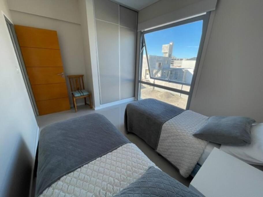 Departamento Nuevo- Piscina Techada- Climatizada - Confort Y Calidad A Metros Del Mar Puerto Madryn
