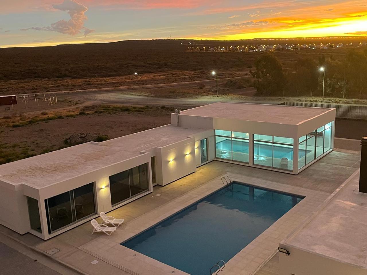 Departamento Nuevo- Piscina Techada- Climatizada - Confort Y Calidad A Metros Del Mar *
